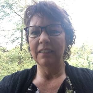 Meet your Posher, Dayna